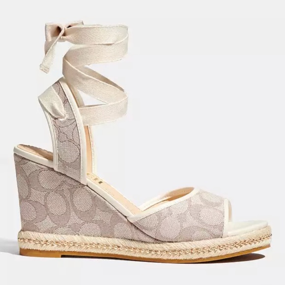 New🤍Coach Page Wedge - Picture 4 of 5